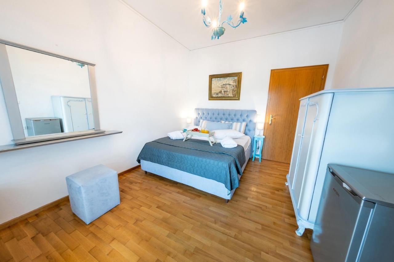 Apartament Xenia Nea Iraklitsa Zewnętrze zdjęcie